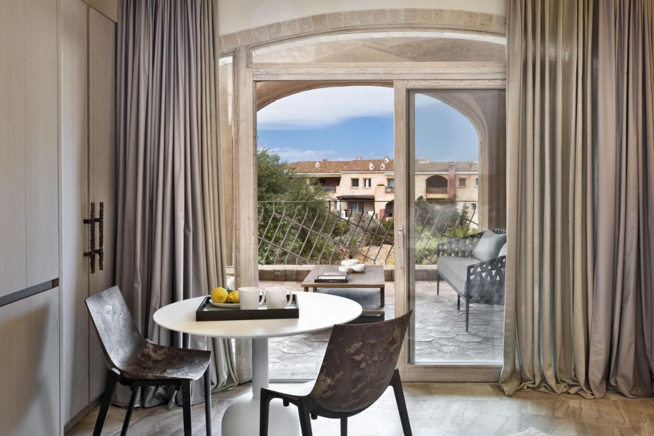 Le Suites Porto Cervo Exterior photo