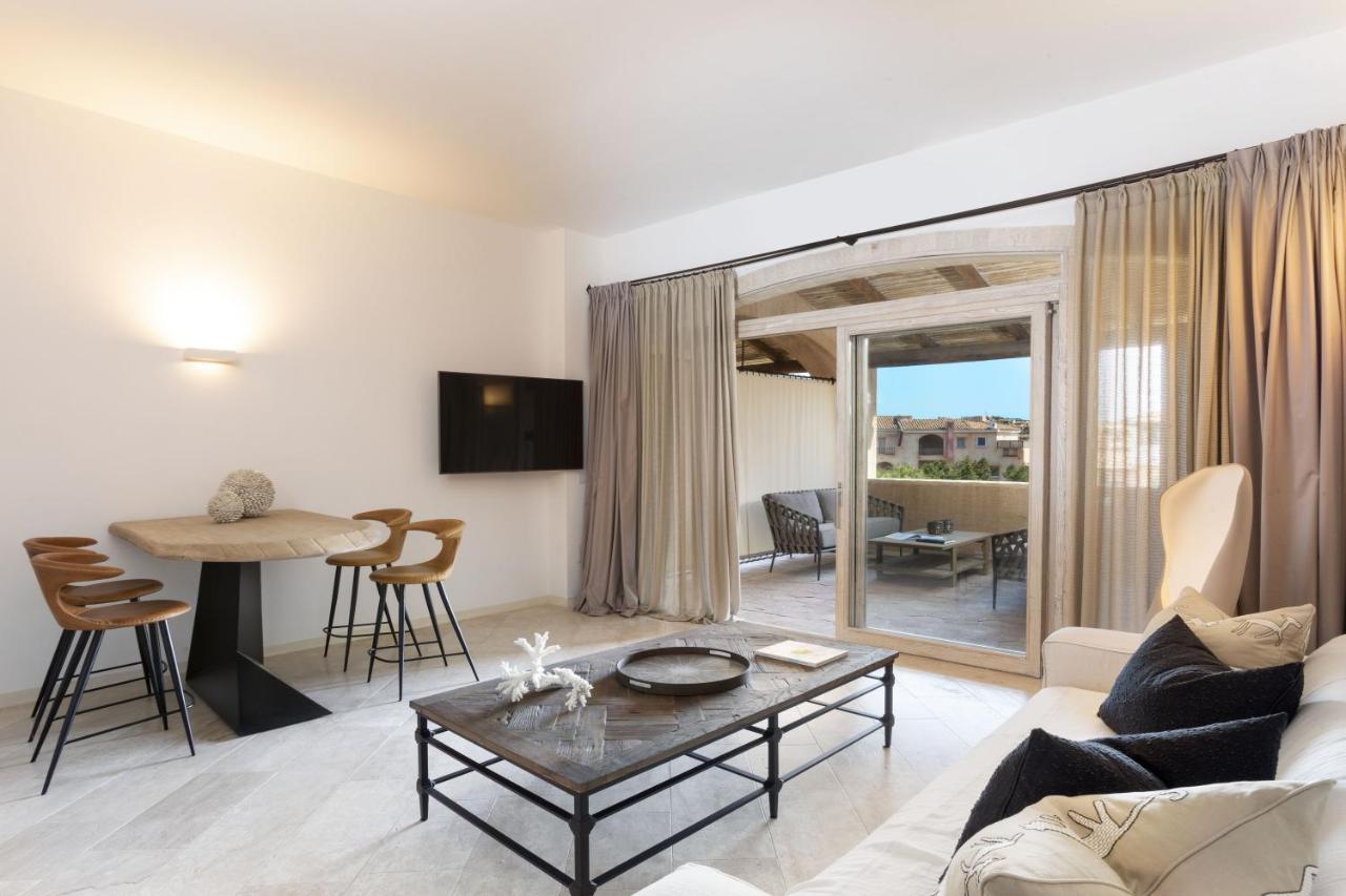Le Suites Porto Cervo Exterior photo