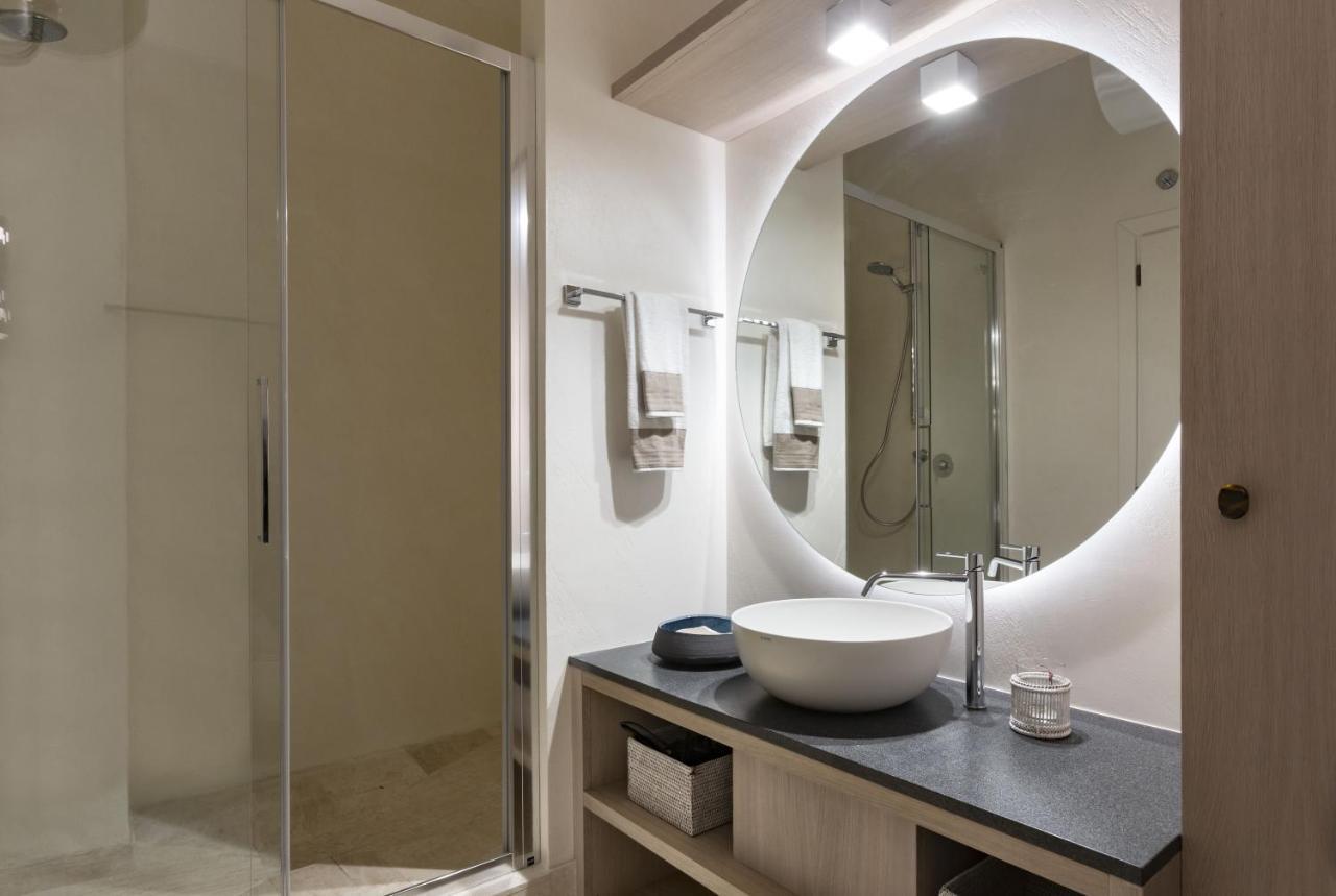 Le Suites Porto Cervo Exterior photo