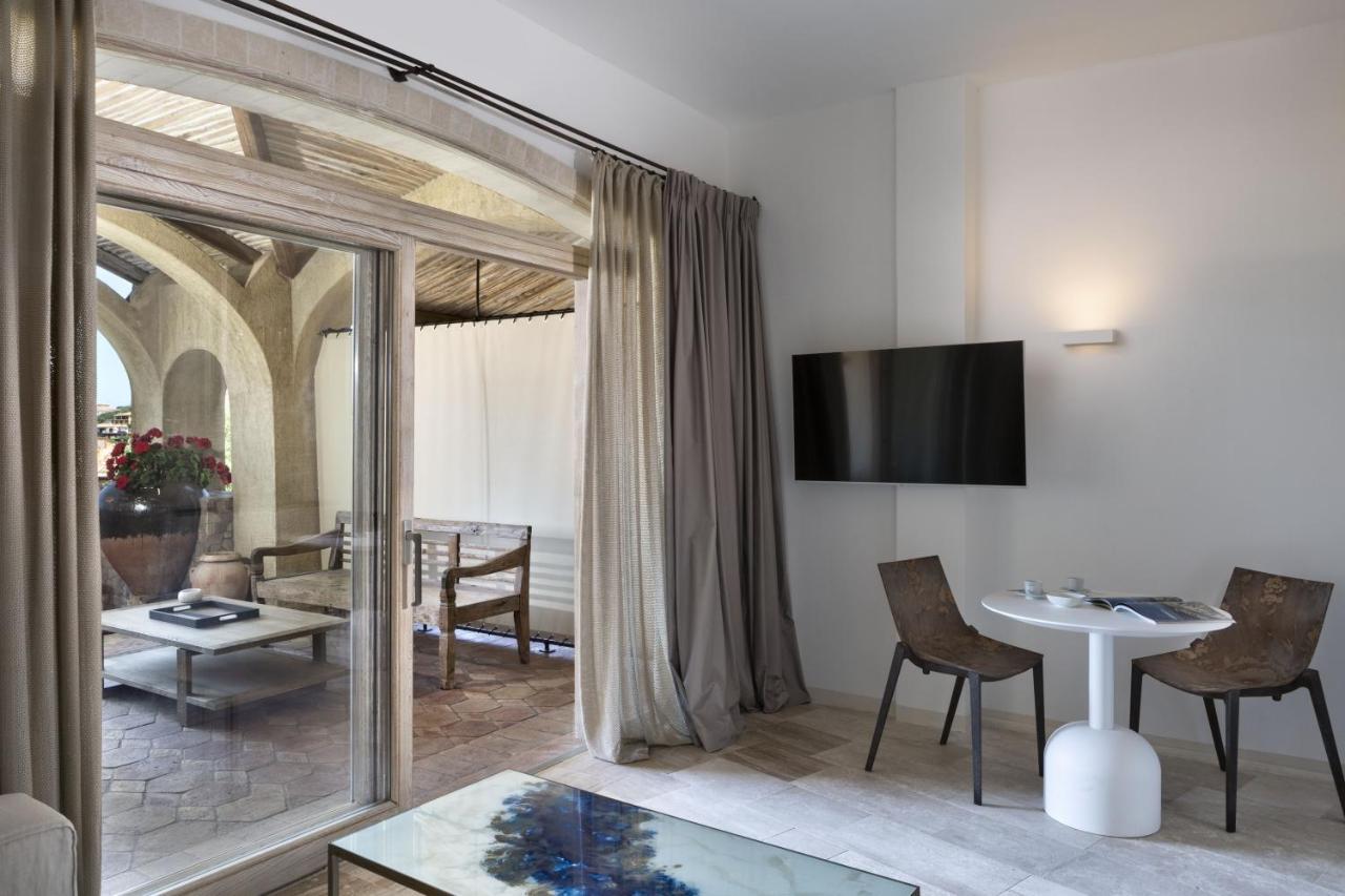 Le Suites Porto Cervo Exterior photo