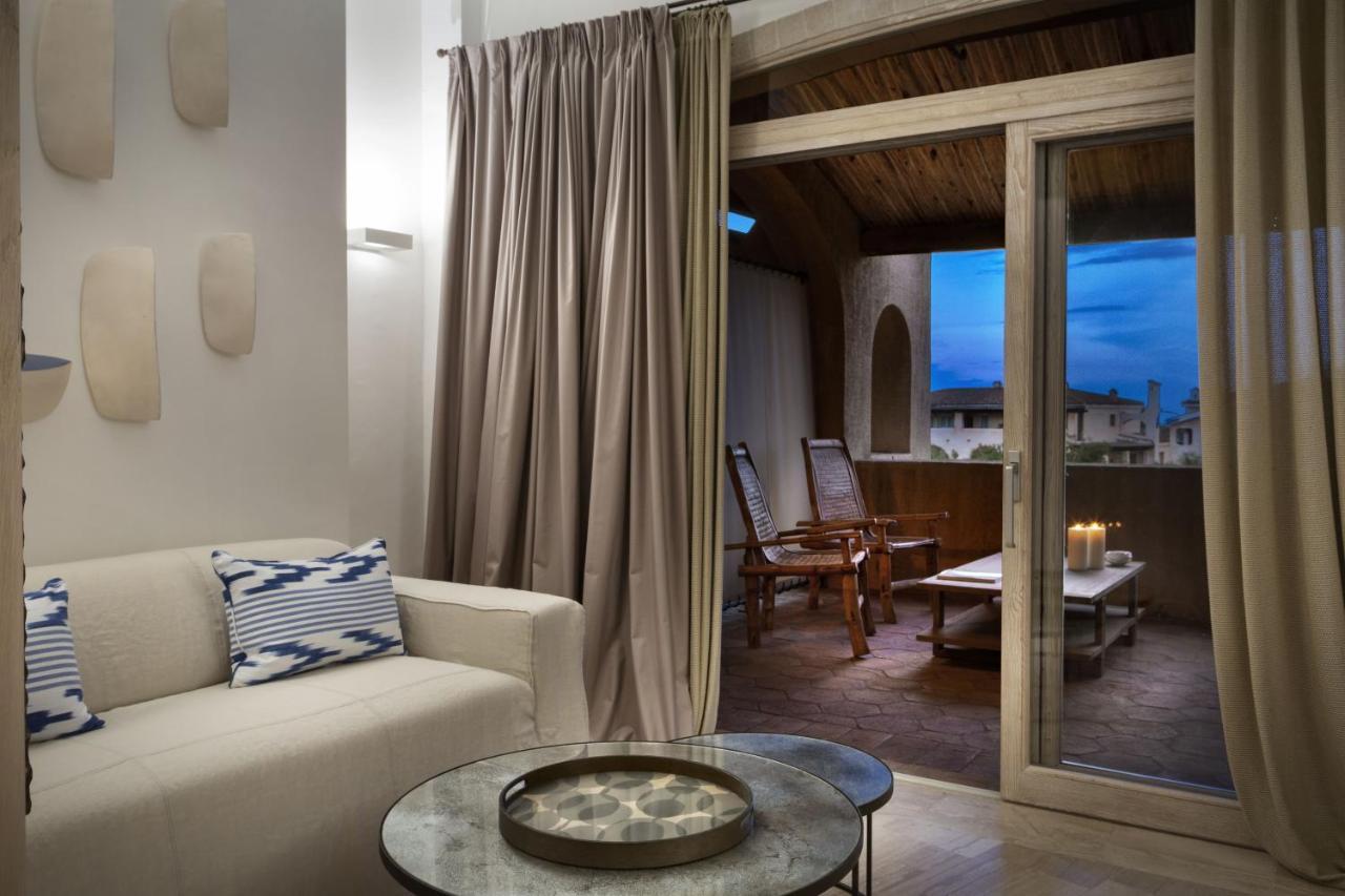 Le Suites Porto Cervo Exterior photo